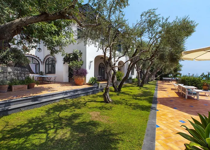 Amore Rentals - Villa Lo Scoglio Positano