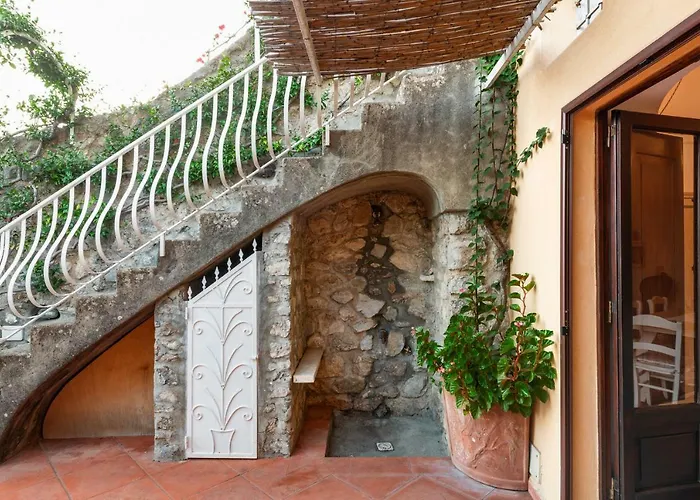 Casa Claudius Positano - Sea View, Peaceful Outdoor Private Garden